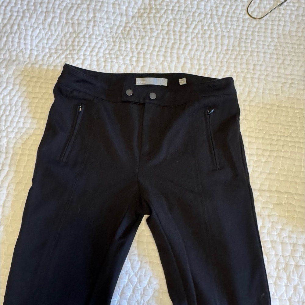 Vince Size 0 Black Pants RN#106730
CA#34460